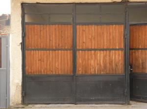 Metal Door Textures Texturelib Black Metal Gates With Light Wooden Planks In Middle Section