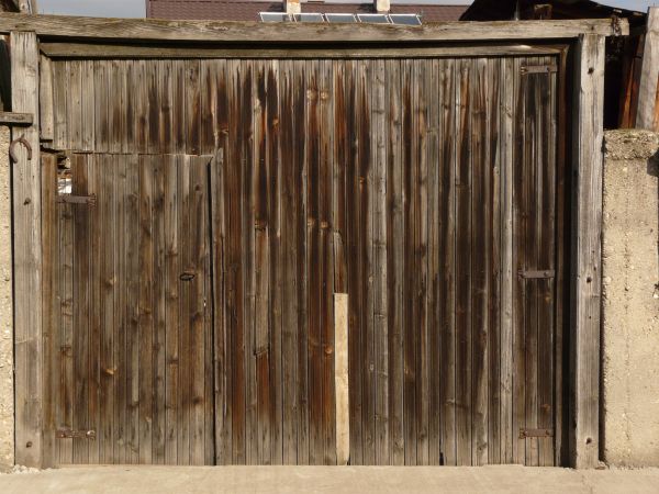 fading large doors 0105 - Texturelib fading large doors 0105 - Texturelib