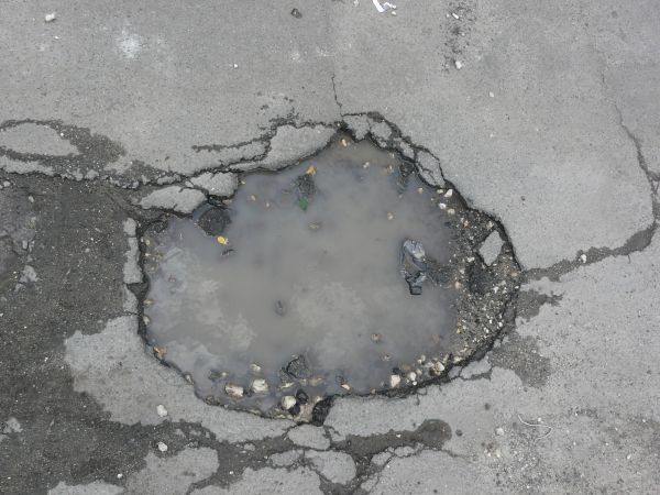 asphalt texture hole